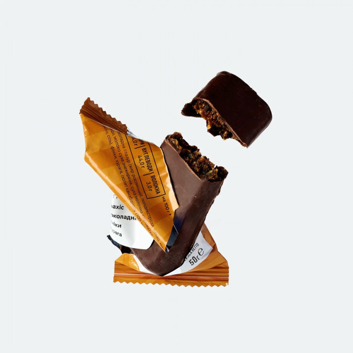 БАТОНЧИК CBD «АРАХІС І КУРАГА» У ШОКОЛАДІ — 50 Г